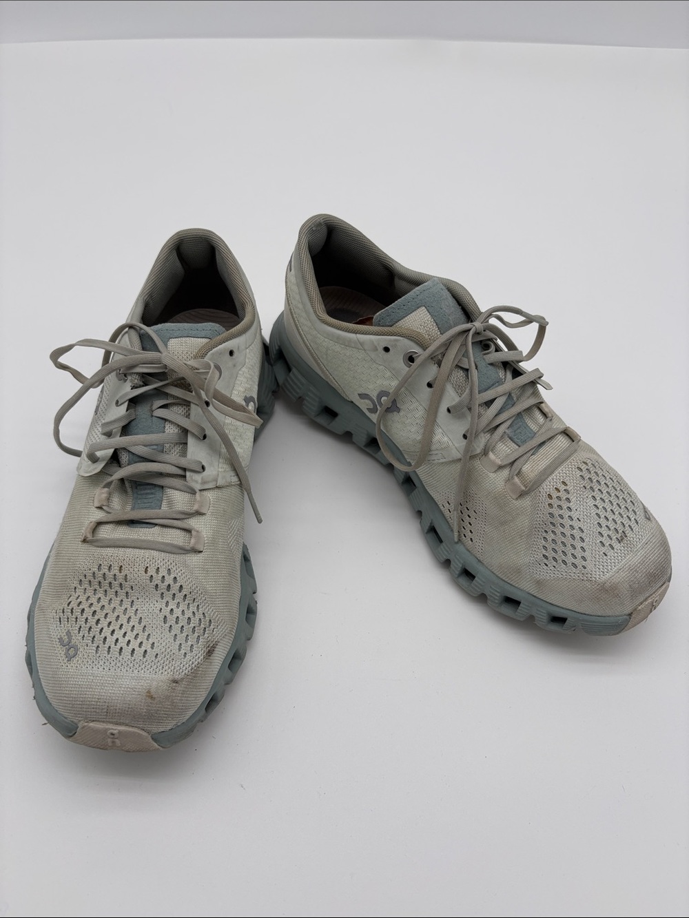 On Running Helion Cloudtec Light Blue Running Shoes Women Size 8 BLEMISH